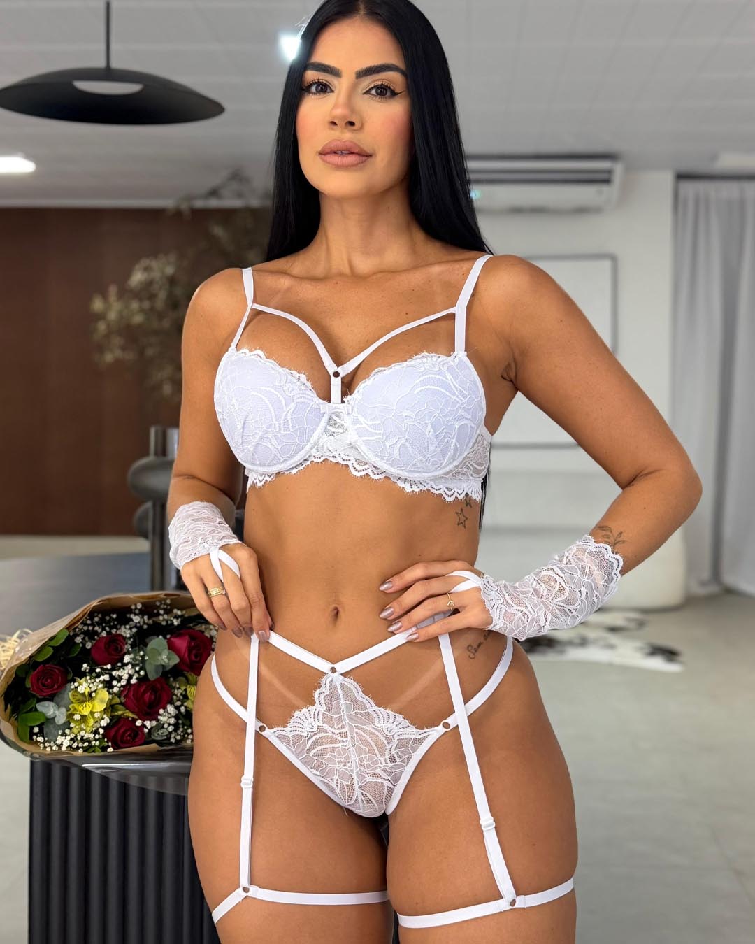 Conjunto Lingerie Cinta Liga e Luvas Hera - Imagem 3