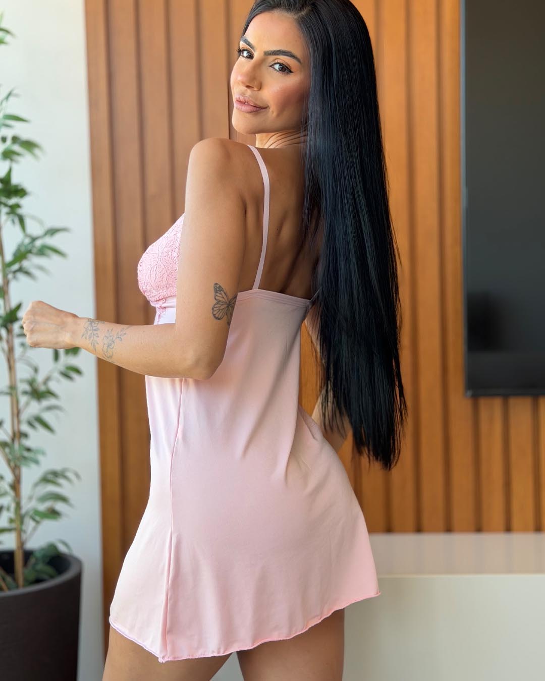 Camisola Sensual com renda Hannah - Imagem 8